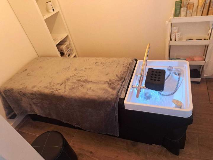 Table de massage avec waterfall Saint-Lô